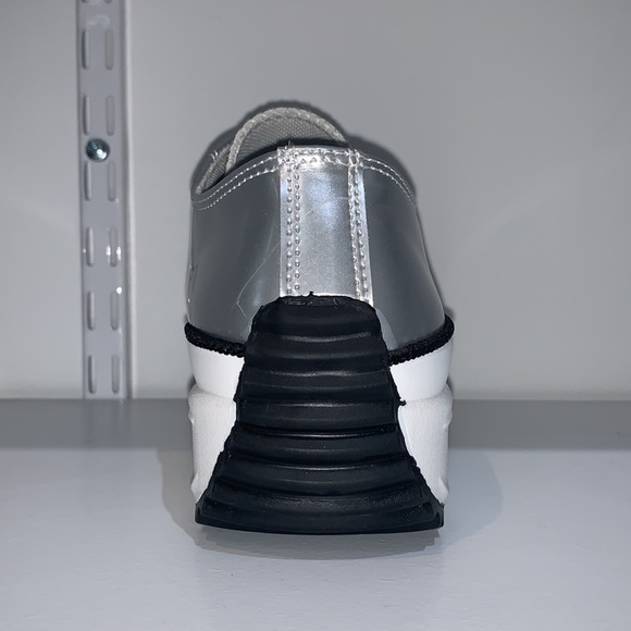 SILVER METALLIC LOW TOP SNEAKERS - Picture 5 of 5